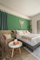 Queen Room with Spa Bath