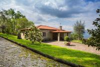 Casa de Padreiro by Gerês Casas - B&B