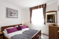 One-Bedroom Apartment with Terrace