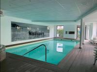 Le Petit Port - Appartement 4 étoiles - standing, vue lac, calme, piscine - Chambres d'hôtes Aix-les-Bains
