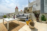 Deluxe Double Room with Side Sea View