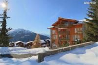 2 pièces 4-6 personnes rénové avec parking couvert, 100m des pistes - B&B