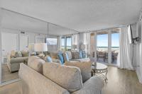 Updated Ground Floor OceanFront Condo, Walk to Flagler Ave - B&B