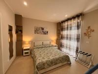 Deluxe One-Bedroom Apartment with Garden View