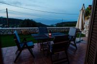 Poseidon Apartments - B&B Poros