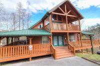 Smoky Heights Overlook, Luxury Log Cabin, Mountain & City Views - Chambres d'hôtes Gatlinburg
