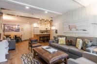 Fully Renovated! St Anton #17 Ski in Ski Out 1 Bedroom 1 Bathroom Condo! Sleeps up to 4! - Chambres d’hôtes Mammoth Lakes