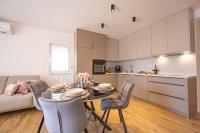 Villa Frane - Apartments Maslina and Lavanda - B&B Macarsca