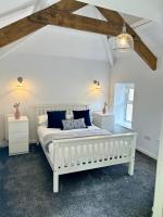 B&B Lochs - The Cottage, Bridge House - Bed and Breakfast Lochs