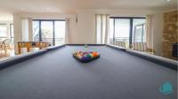 Splendour Hideaway - Luxury pool at Caves Beach - B&B Caves Beach