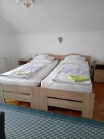 Tweepersoonskamer met Gedeelde Badkamer