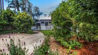 'Wagstaffe Cottage' by Accom Holidays - B&B Booker Bay