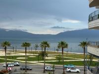 Appartement met 2 Slaapkamers, Balkon en Uitzicht op Zee