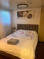 B&B Kiryat Ekron - יחידת דיור עם בריכה - Bed and Breakfast Kiryat Ekron