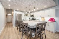 Kamaole Sands 5-404 - Bed and Breakfast Wailea