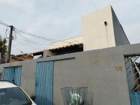 Casa kitnet Próx da Rodoviária c/ suite e ar condicionado entrada individual . Geladeira e cozinha básica. Garagem pra carro. - Ferienwohnung