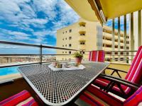 Poolside Paradise - Bed and Breakfast Adeje