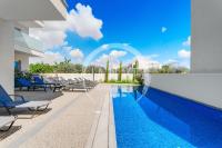 NEW 2BR Townhouse in Luxury Resort Pool & Beach - B&B Protaras