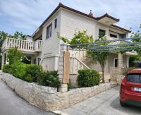 Apartments Mia - Bed and Breakfast Okrug Gornji