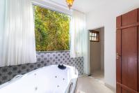 Deluxe Suite with Spa Bath
