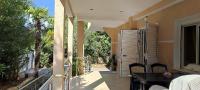 All Seasons Villa 1, Golem Kompleksi Dielli - B&B