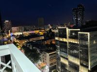 SUN TOWER LUXURY SUITE-VIEW FROM of TIRANA CENTER - B&B Tirana