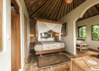 Queen Room with Balcony