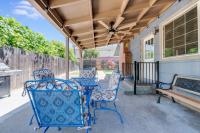 Charming 2-Bedroom Home With Private Office and Backyard - Bed and Breakfast Rancho Cordova