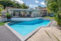 B&B Brisbane - Family Escape - Serene Oasis with Pool and AC - Bed and Breakfast Brisbane