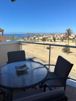 Moderno apartamento con vistas al mar - B&B El Alamillo