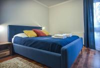 One-Bedroom Apartment with Balcony