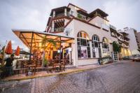 2Br apart steps from mamitas beach and 5th av - Bed and Breakfast Playa del Carmen