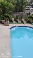 B&B Tampa - Getaway in a Spacious Pool Home - Bed and Breakfast Tampa