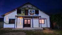 Casa de la Dunăre-Dăeni - B&B