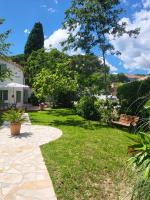 Maison Fruitier with pool at 15m from the Beach in Sainte-maxime - Chambres d’hôtes