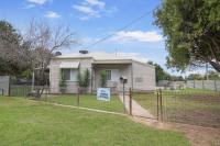 Hayes Corner Cottage - Short Drive to CBD, Private - B&B North Wagga
