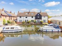 B&B Wroxham - Cottage On The Quay - Bed and Breakfast Wroxham