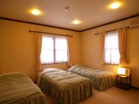Chambre Triple avec Salle de Bains Commune
