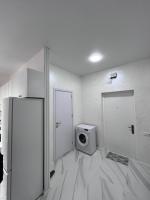 The Crystal White Apartment - B&B Kobuleti