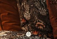 Queen Room with Shared Bathroom