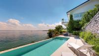 Villa Flora luxury pool-BGL - B&B Manerba del Garda