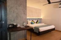 Deluxe Room with Balcony (10% off on Food & Beverage)