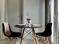Cozy Apartment in Town, close to the Sea - El Greco Apartments No 11 - B&B Kos