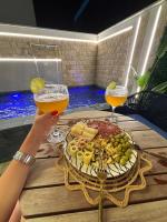 Studio luxo com piscina privativa e cascata no centro de porto de galinhas! - B&B Porto De Galinhas