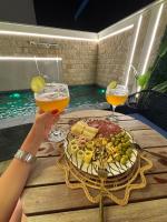 Studio luxo com piscina privativa e cascata no centro de porto de galinhas! - B&B Porto De Galinhas