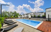 B&B Varaždin Breg - Amazing Home In Varazdin Breg With Outdoor Swimming Pool - Bed and Breakfast Varaždin Breg