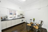 Elegant Family Retreat Near Beaches & Sydney CBD - Chambres d'hôtes Sydney