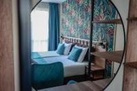 One-Bedroom Deluxe Apartment
