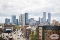 Parea Living - Cosy Flat with Skyline Views beside Canary Wharf - Chambres d’hôtes Londres