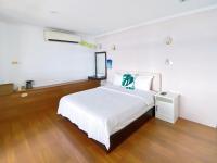 Double Room with Balcony and Sea View